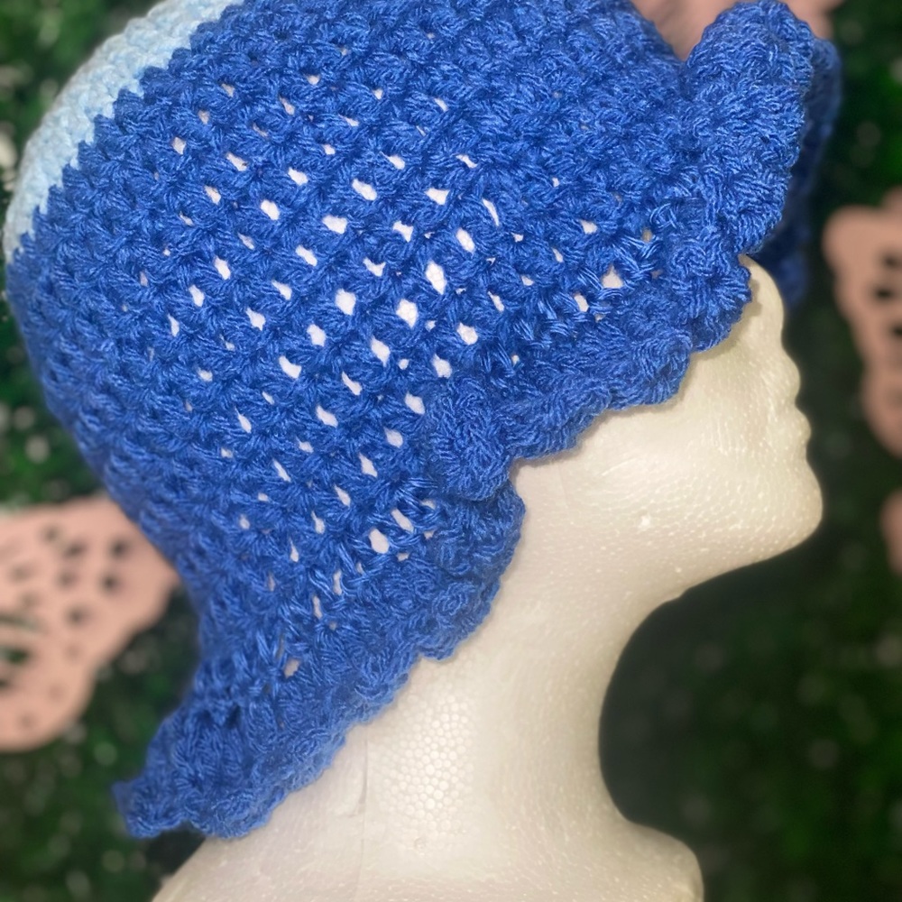 Handmade - Picture 3 of 4
